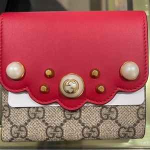 Gucci Supreme GG pearl accent wallet with box and tags